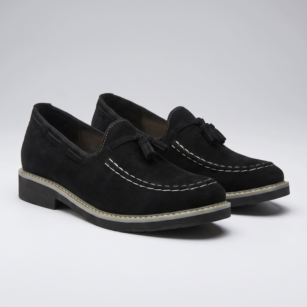 FORCIANO PARAGON Height Increasing Loafers in Black with leather upper, shown as a pair from a front three-quarter angle with tassel detail.