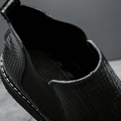 FORCIANO CROXTON black leather Chelsea boot close-up showing the interior opening, collar and elastic side panel.