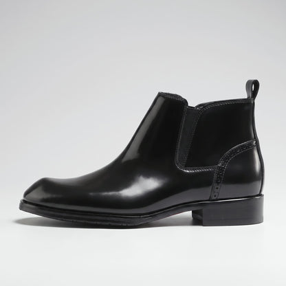 FORCIANO GARDA FOR MEN black elevator boots with genuine leather upper shown from the side with elastic panel and low heel.